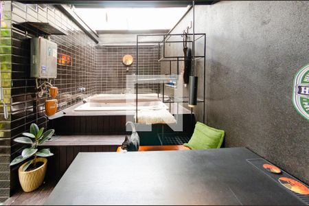 Área privativa de apartamento à venda com 2 quartos, 130m² em Gutierrez, Belo Horizonte