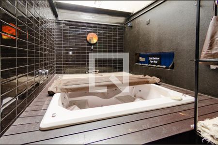 Área privativa de apartamento à venda com 2 quartos, 130m² em Gutierrez, Belo Horizonte