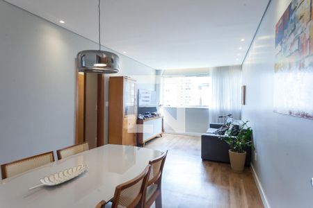 sala de apartamento à venda com 3 quartos, 83m² em Santa Efigênia, Belo Horizonte