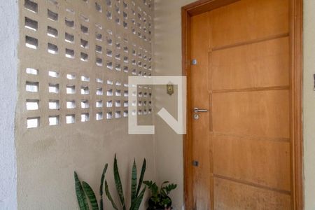 Entrada de apartamento à venda com 2 quartos, 55m² em Jardim Tranquilidade, Guarulhos