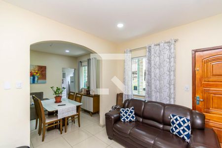 Sala de casa à venda com 2 quartos, 120m² em Olaria, Rio de Janeiro