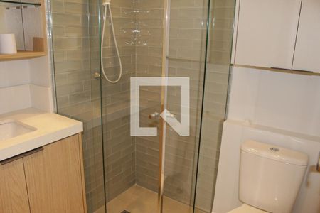 Banheiro de apartamento para alugar com 1 quarto, 27m² em Vila Buarque, São Paulo