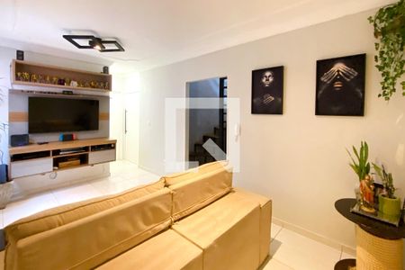 Sala de apartamento à venda com 3 quartos, 110m² em Fernão Dias, Belo Horizonte