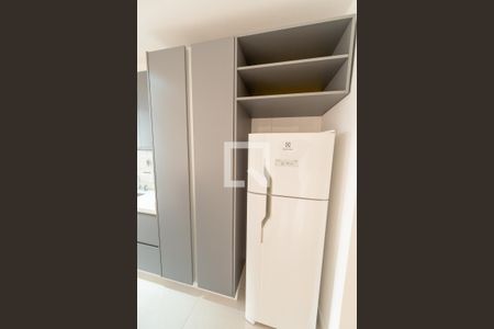 Sala/Cozinha de apartamento para alugar com 3 quartos, 75m² em Alphaville Empresarial, Barueri