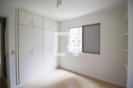 Quarto 2 de apartamento para alugar com 3 quartos, 75m² em Vila Olímpia, São Paulo