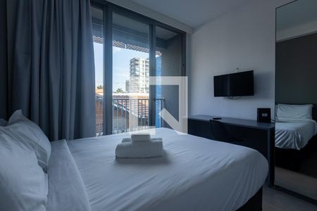 Quarto  de kitnet/studio para alugar com 1 quarto, 21m² em Indianópolis, São Paulo
