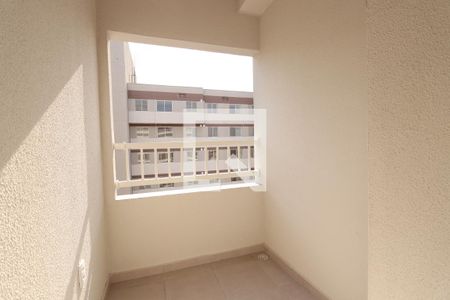 Varanda da Sala/Cozinha de apartamento para alugar com 2 quartos, 31m² em Jardim Monte Kemel, São Paulo