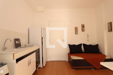Sala/Cozinha de apartamento para alugar com 2 quartos, 31m² em Jardim Monte Kemel, São Paulo