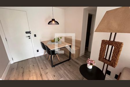 Sala de apartamento para alugar com 2 quartos, 70m² em Recreio dos Bandeirantes, Rio de Janeiro