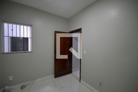 Quarto 1 de casa para alugar com 3 quartos, 600m² em Luz, Nova Iguaçu