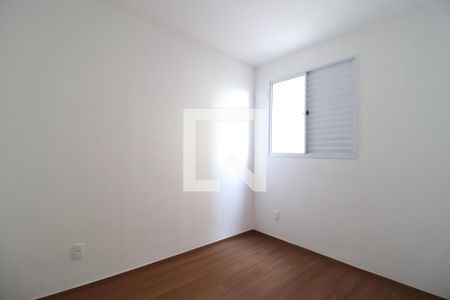 Quarto 2 de apartamento para alugar com 2 quartos, 44m² em Jardim Sul, Uberlândia