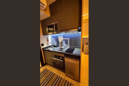 Cozinha de kitnet/studio à venda com 1 quarto, 57m² em Alphaville Industrial, Barueri