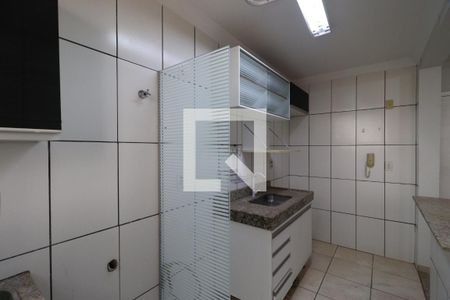 Cozinha de apartamento para alugar com 2 quartos, 56m² em Subsetor Leste - 8 (l-8), Ribeirão Preto