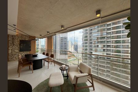 Varanda  de apartamento à venda com 3 quartos, 167m² em Jardim das Acacias, São Paulo