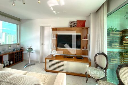 Sala de Estar de apartamento à venda com 2 quartos, 150m² em Ipiranga, Belo Horizonte