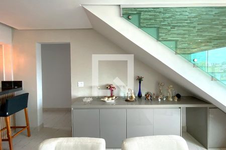 Detalhe da Sala de apartamento à venda com 2 quartos, 150m² em Ipiranga, Belo Horizonte