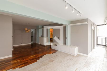 Sala de apartamento à venda com 3 quartos, 98m² em Moema, São Paulo