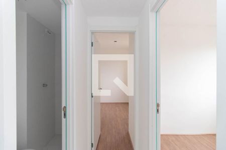 Corredor dos Quartos de apartamento para alugar com 2 quartos, 32m² em Parque Novo Mundo, São Paulo