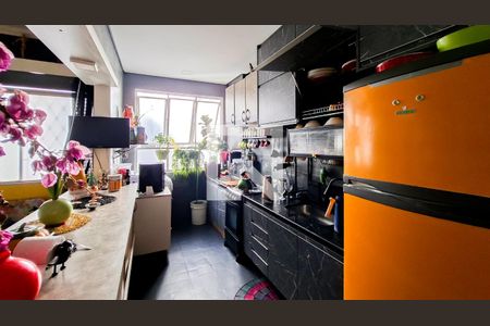 Sala/Cozinha de apartamento à venda com 2 quartos, 60m² em Lagoinha, Belo Horizonte