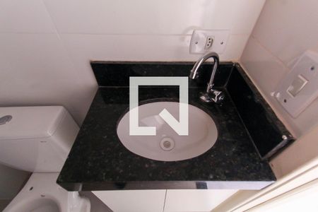 Banheiro de kitnet/studio para alugar com 1 quarto, 24m² em Vila Prudente, São Paulo