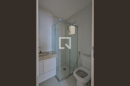 Banheiro de apartamento à venda com 3 quartos, 72m² em Castelo, Belo Horizonte