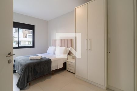 Suíte de apartamento para alugar com 2 quartos, 100m² em Centro, Florianópolis