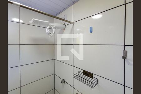 Banheiro Social de kitnet/studio para alugar com 1 quarto, 12m² em Imperial de São Cristóvão, Rio de Janeiro