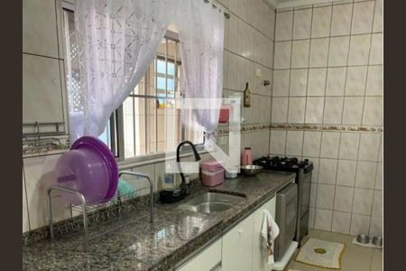 Casa à venda com 4 quartos, 101m² em Quitaúna, Osasco