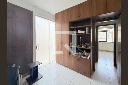Apartamento à venda com 3 quartos, 180m² em Gutierrez, Belo Horizonte