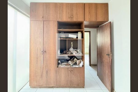 Apartamento à venda com 3 quartos, 180m² em Gutierrez, Belo Horizonte