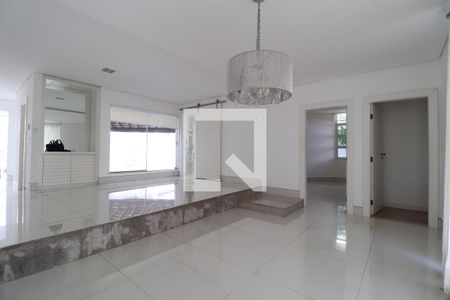 Sala de casa para alugar com 4 quartos, 240m² em Jardim Karaíba, Uberlândia