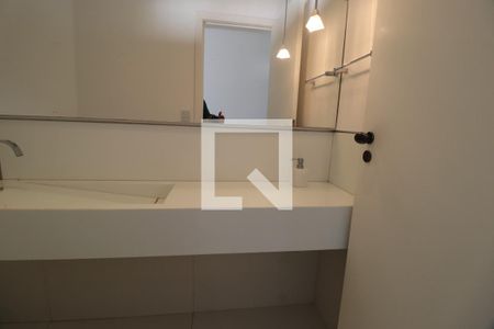 Lavabo de casa para alugar com 4 quartos, 240m² em Jardim Karaíba, Uberlândia