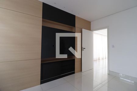 Quarto 1 de casa para alugar com 4 quartos, 240m² em Jardim Karaíba, Uberlândia
