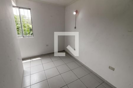 Quarto 1 de casa para alugar com 2 quartos, 75m² em Jardim Monte Alegre, Taboão da Serra