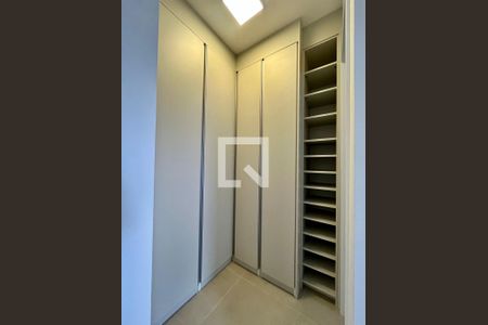Closet de apartamento para alugar com 1 quarto, 55m² em Centro, Campinas