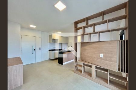 Sala/Quarto de apartamento para alugar com 1 quarto, 55m² em Centro, Campinas