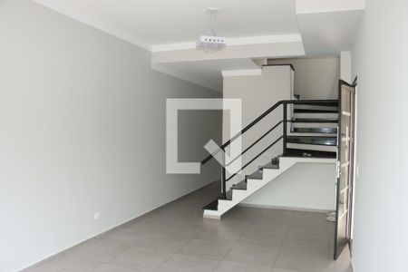 Casa de Condomínio para alugar com 3 quartos, 145m² em Jardim Rio das Pedras, Cotia