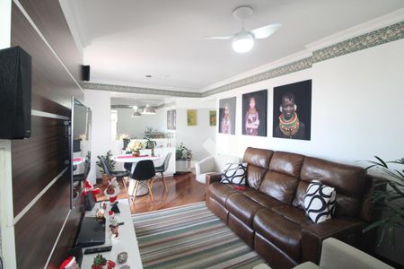 Apartamento à venda com 3 quartos, 72m² em Jardim Luanda, São Paulo