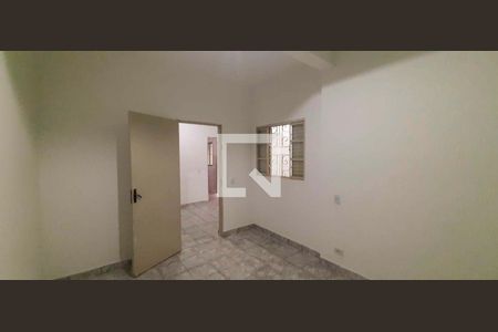 Quarto de casa para alugar com 1 quarto, 69m² em Jardim Primeiro de Maio (chacara Fazendinha), Osasco