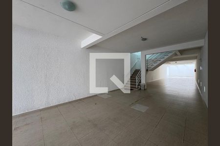 Garagem de apartamento à venda com 2 quartos, 64m² em Pinheirinho, Santo André