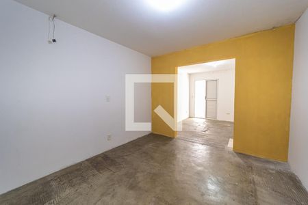 Suíte de casa à venda com 2 quartos, 140m² em Vila Paranagua, São Paulo