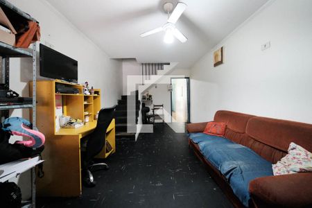 Sala de casa para alugar com 2 quartos, 140m² em Vila Paranagua, São Paulo