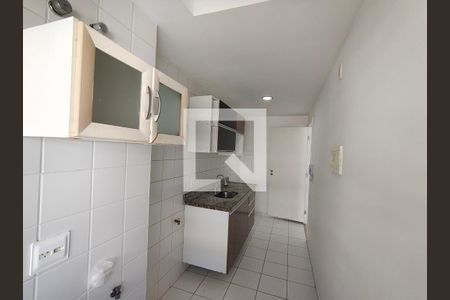 Cozinha e Área de Serviço de apartamento à venda com 2 quartos, 65m² em Barra da Tijuca, Rio de Janeiro