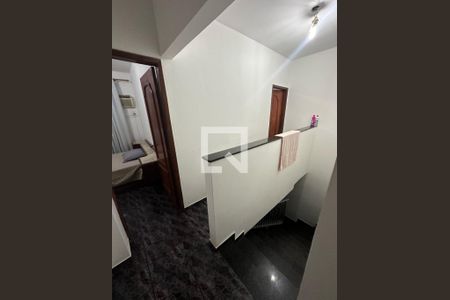 Corredor de casa para alugar com 3 quartos, 100m² em Centro, Mesquita