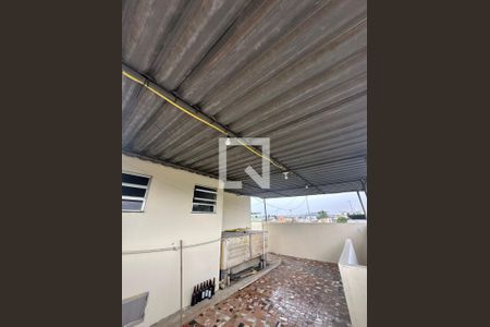 Area externa de casa para alugar com 3 quartos, 100m² em Centro, Mesquita