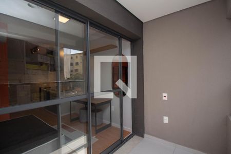 Varanda de kitnet/studio para alugar com 1 quarto, 27m² em Vila Primavera, São Paulo