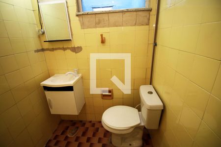 Banheiro de casa para alugar com 1 quarto, 40m² em Penha, Rio de Janeiro