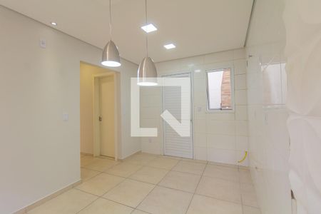 Sala/Cozinha de casa de condomínio à venda com 3 quartos, 66m² em Niterói, Canoas