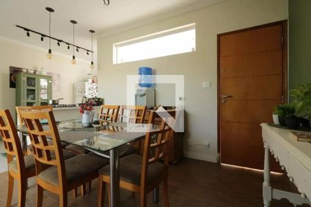 Casa à venda com 3 quartos, 310m² em Vila Bastos, Santo André