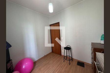 Apartamento à venda com 3 quartos, 60m² em Heliópolis, Belo Horizonte